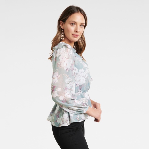 BNWT ever new floral romantic blouse - Picture 3 of 5